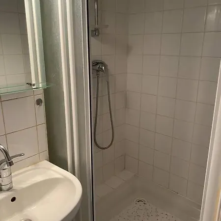 Lumineux Vue Montagne Centre Pour Ou Randonnees